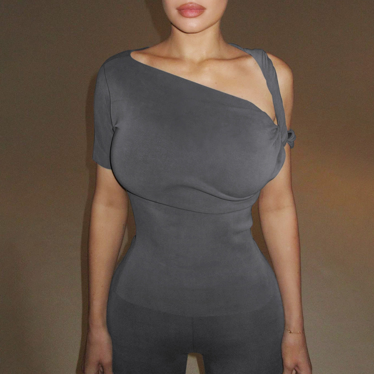 Fashionable Oblique Collar One-shoulder Short-sleeved Top Slim-fit Trousers Suit