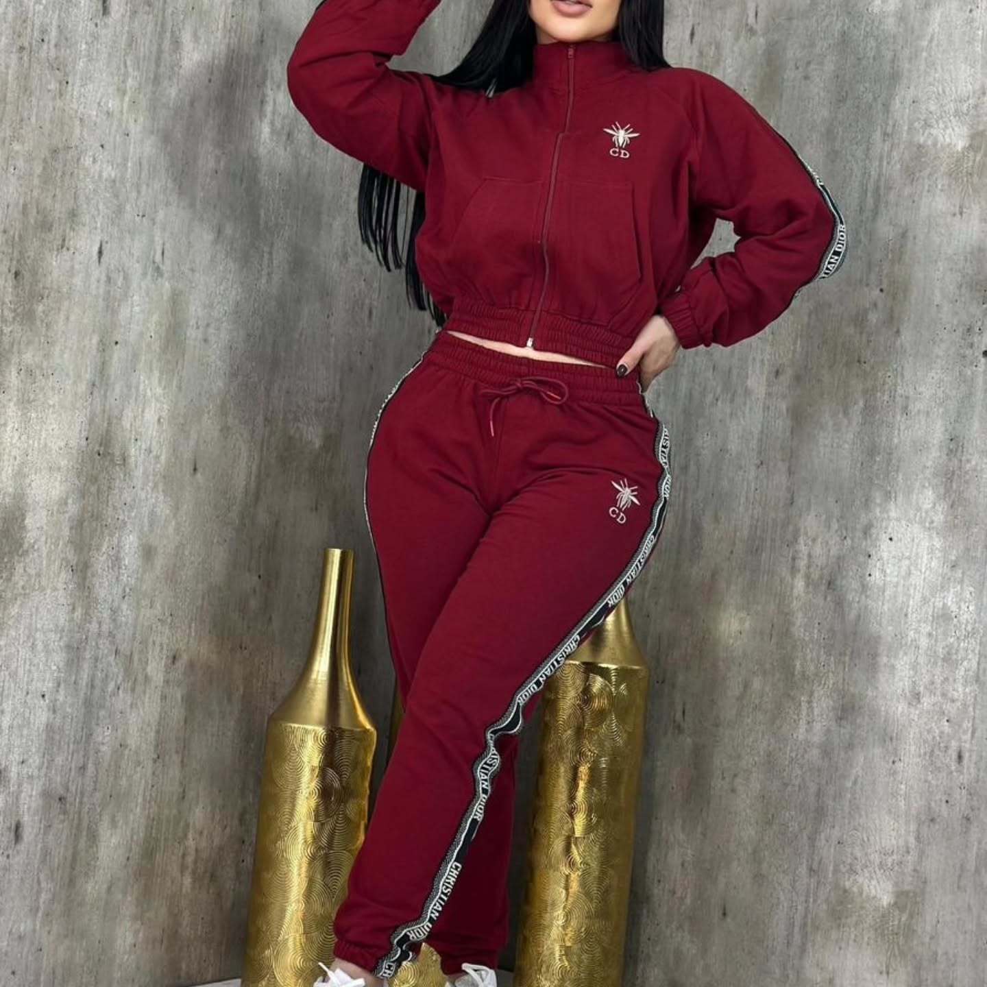 Trendy Embroidered Sweatshirt and Jogger Pants Casual Sports Suit