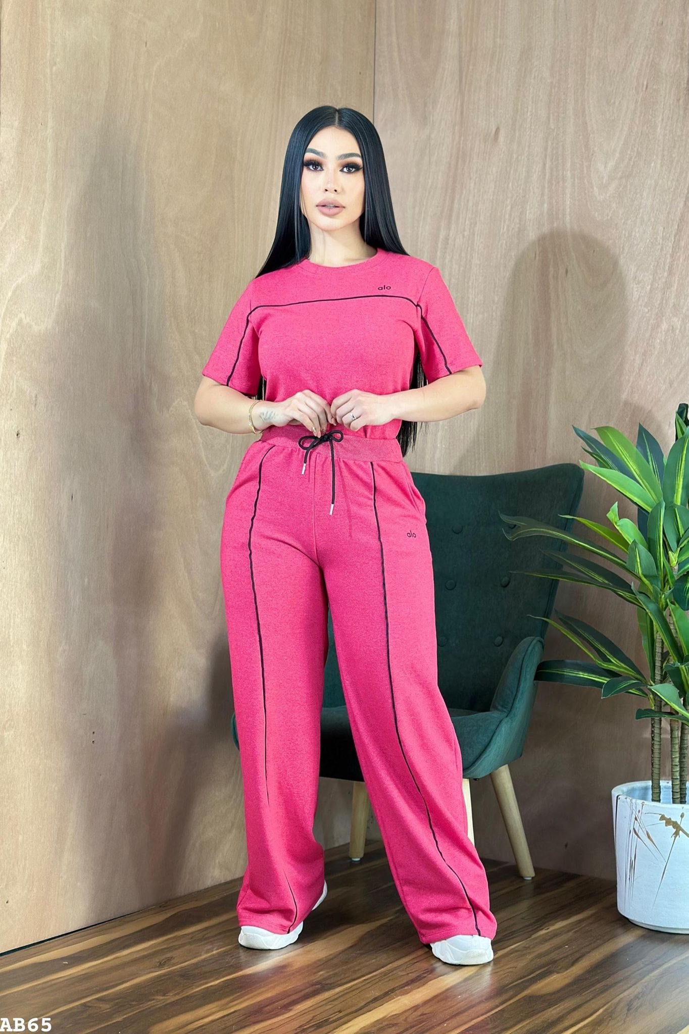 Embroidered Letter Simple Short-sleeved Wide-leg Pants Casual Sportswear Set