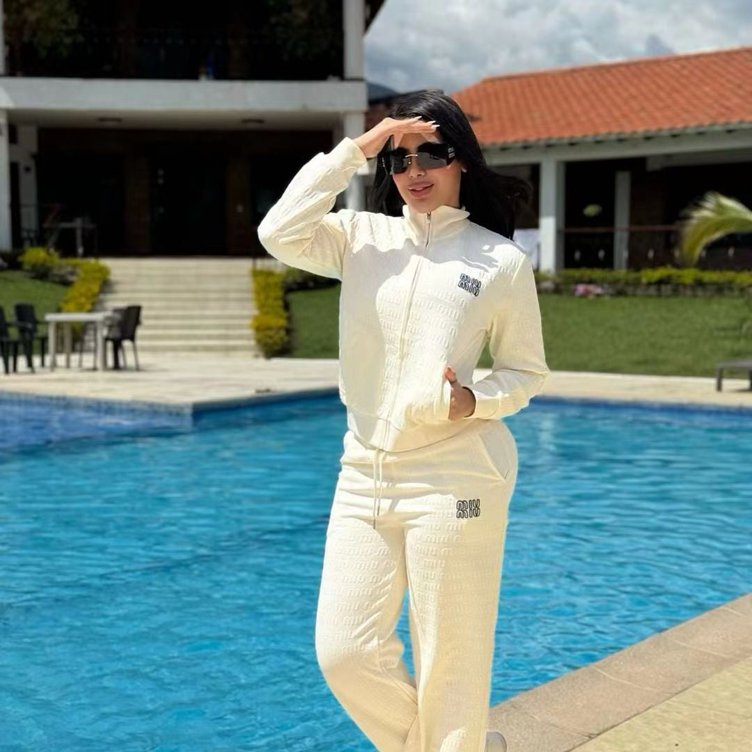Fashionable Steel Embossed Embroidery Trendy Casual Suit