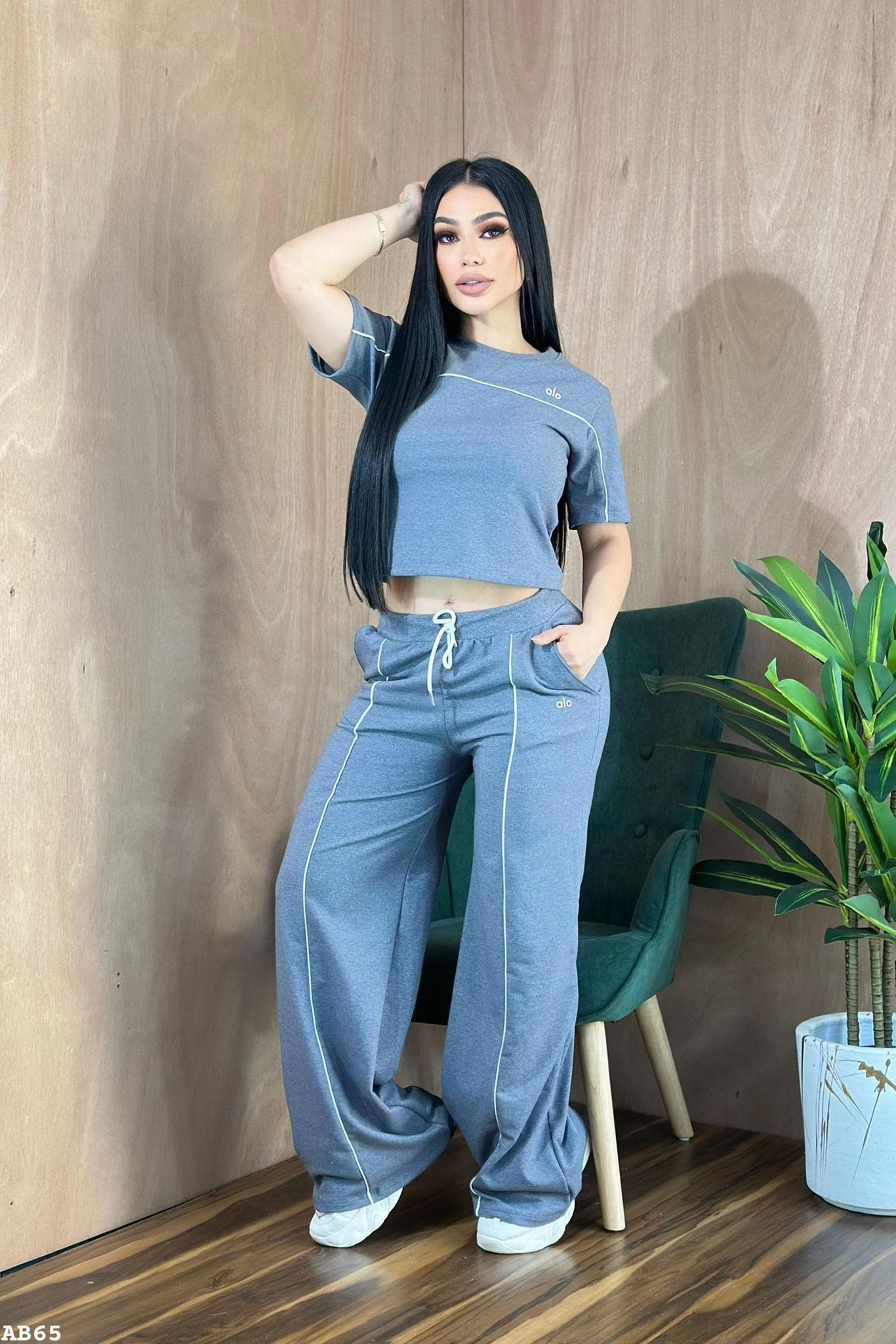Embroidered Letter Simple Short-sleeved Wide-leg Pants Casual Sportswear Set