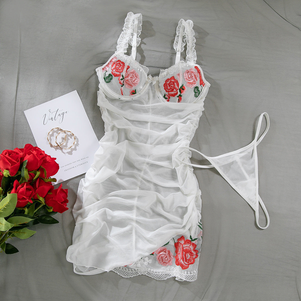 Sexy Lace See-through Stitching Embroidery Steel Ring Gathered One-piece Hip Nightdress