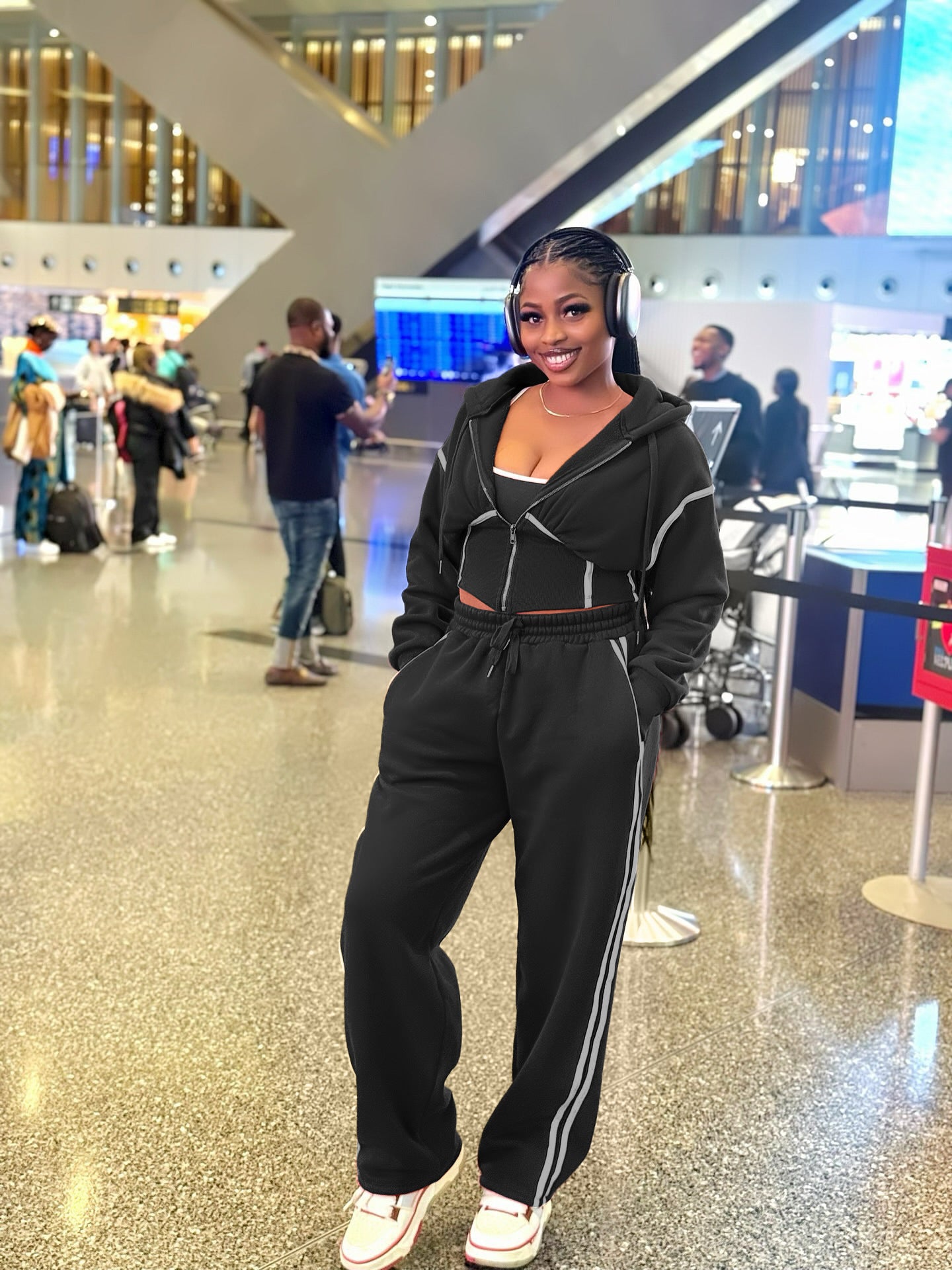 Fashionable Patchwork Hooded Sweatshirt Sports Casual Three-piece Suit