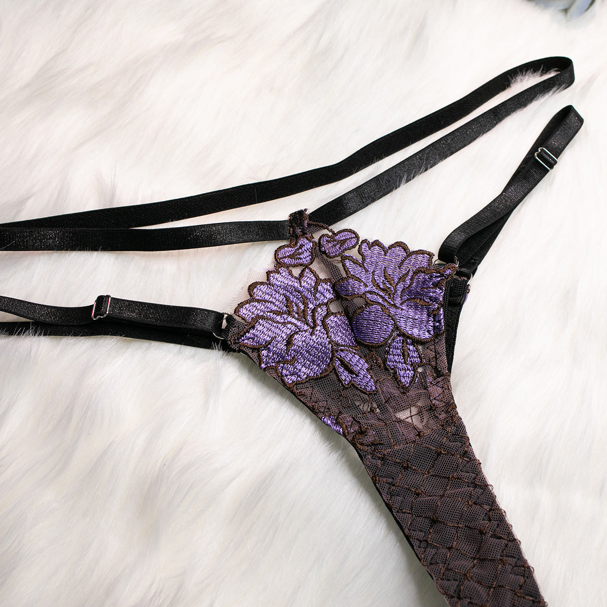 Embroidered Flower Gathered Cute Metal Chain Sexy Lingerie Four-piece Set
