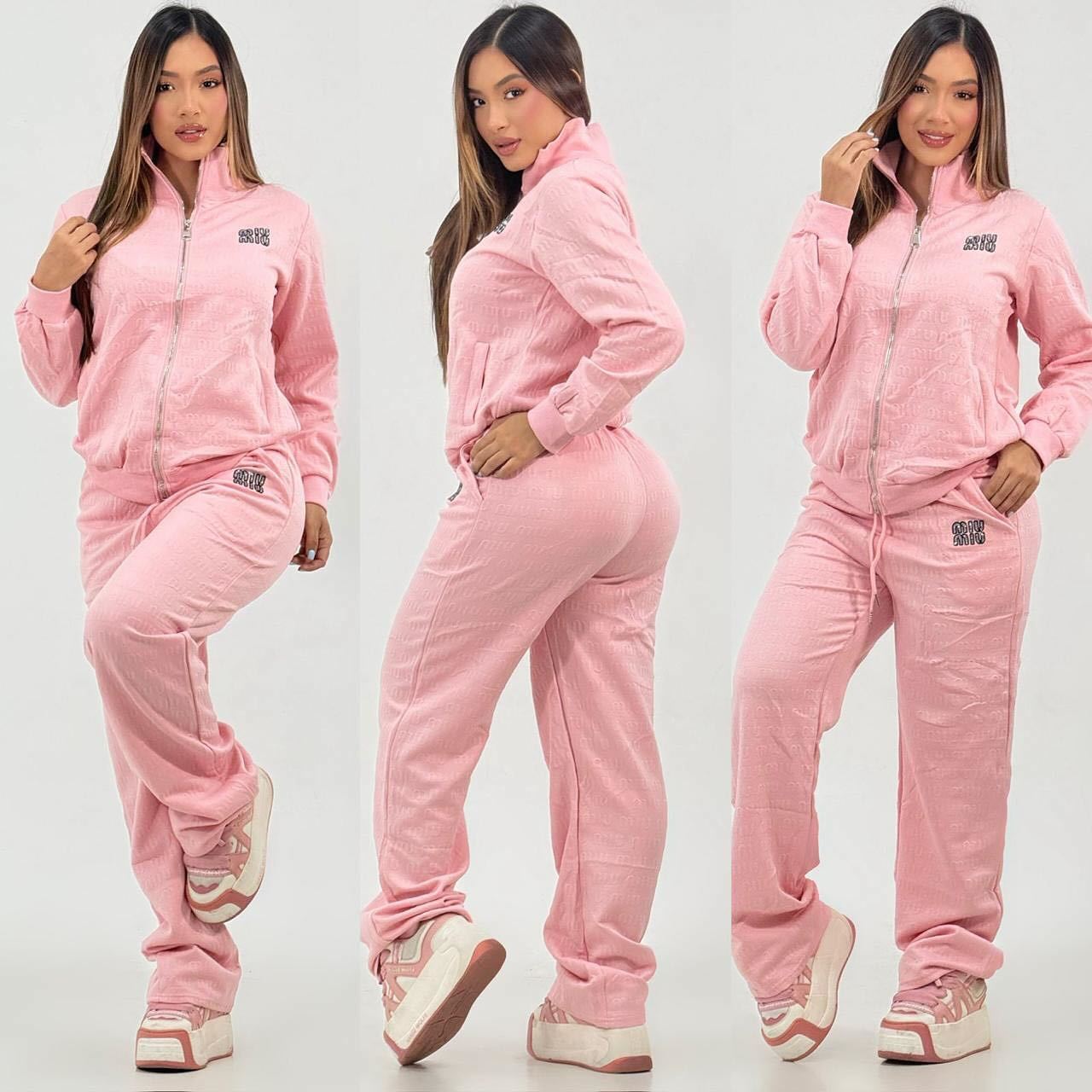 Stylish Embossed Long-Sleeved Zipper Casual Sports Suit